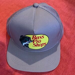 Bass Pro Shops Tan Twill Trucker NWOT